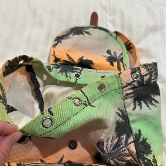 Victoria’s Secret Pink Y2K Tropical Palm Tree small Backpack - Picture 4 of 8